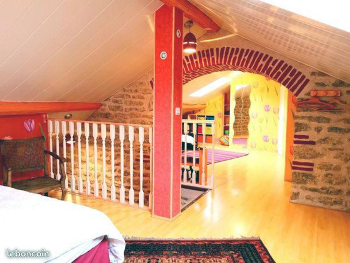 La Providence, Chambres D'Hotes Saint-Sernin-du-Plain Exterior foto
